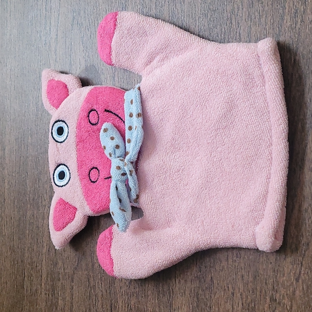 Tiny Tillia Dilly Pig bath mitt